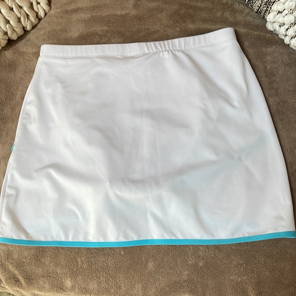 Athletic skirt by Peachy Tan in size medium. - Picture 2 of 4